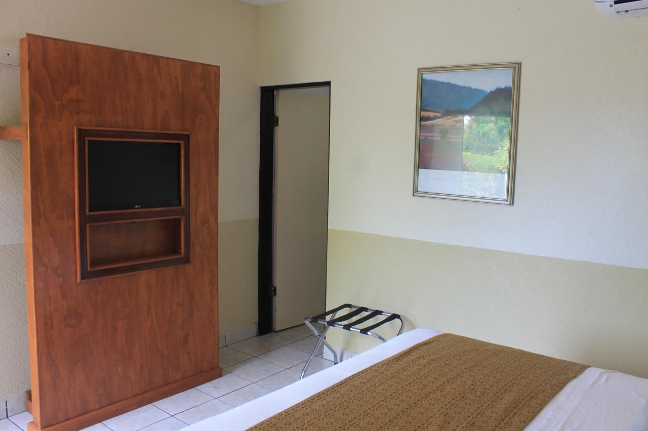 Hotel Hacienda Del Viejo Matamoros  Eksteriør bilde