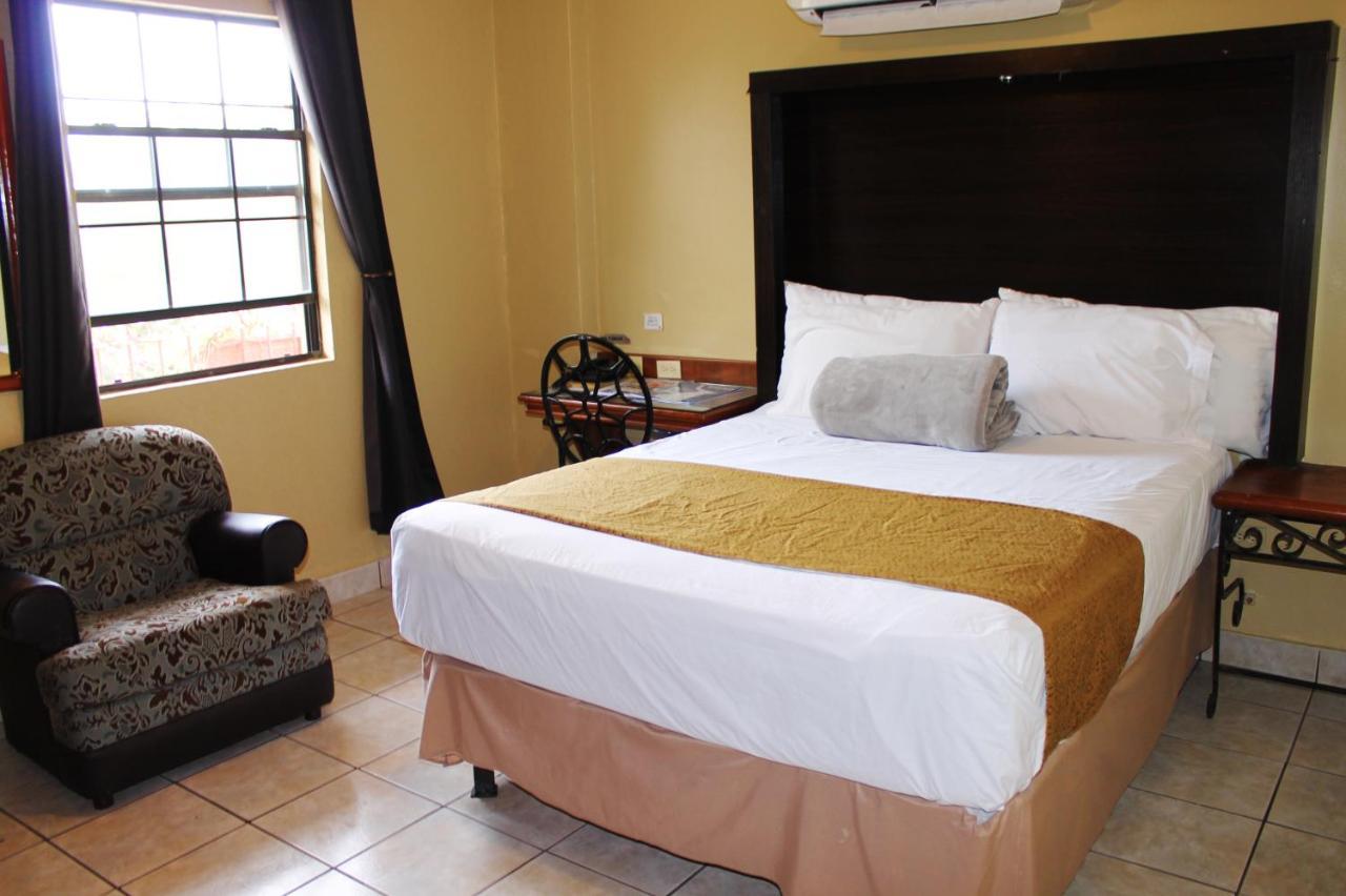 Hotel Hacienda Del Viejo Matamoros  Eksteriør bilde